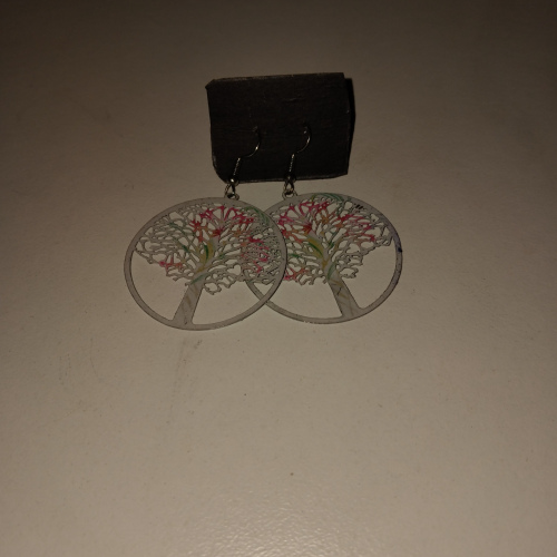 white round tree shaped earrings
