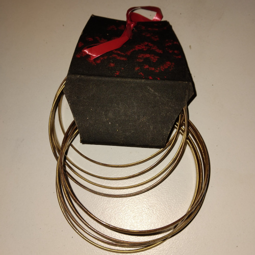 8pk interlinked gold bangles