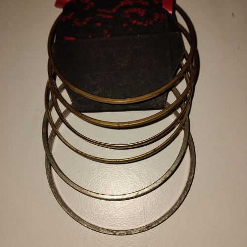 6 pk gold bangles