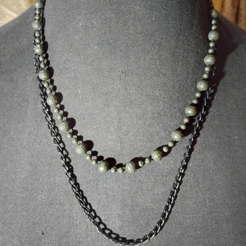 2 layered grey and black beaded necklace
