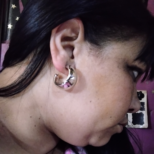 med silver hoop earrings