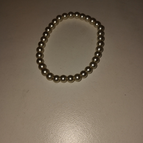 pearl bracelet