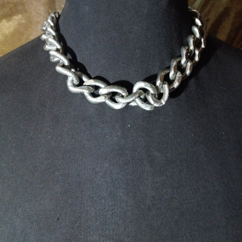 silver chunky necklace